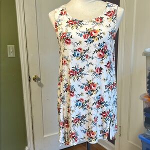 Gilli Sleeveless Scoop Neck Tunic